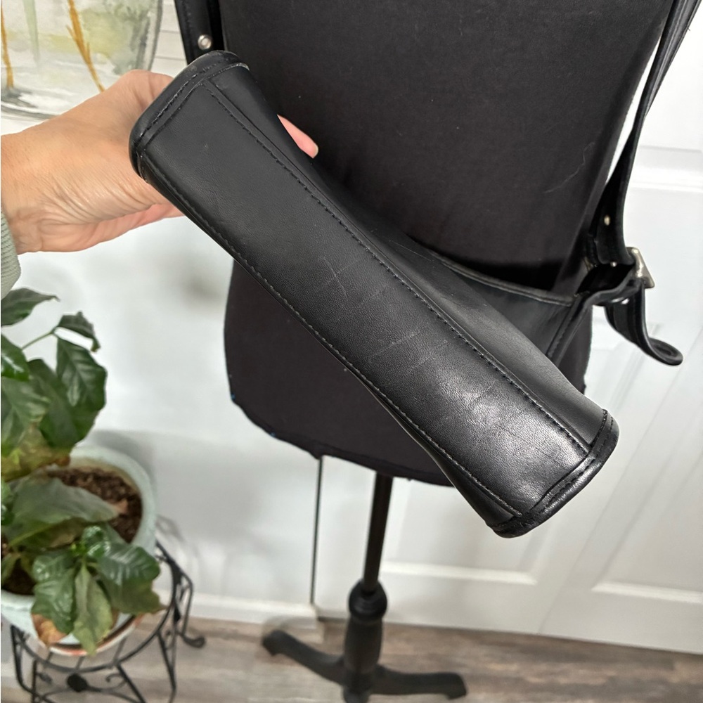 Coach Black Leather Messenger Bag - Picture 4 of 10